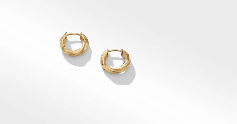 Cable Edge™ Huggie Hoop Earrings in Recycled 18K Yellow Gold