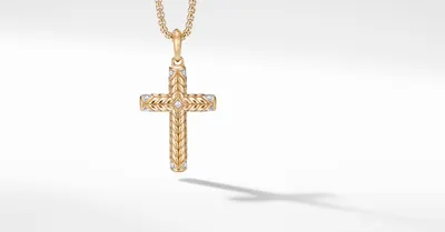 Chevron Sculpted Cross Pendant in 18K Yellow Gold with Pavé Diamonds