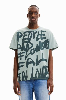T-shirt oversize message