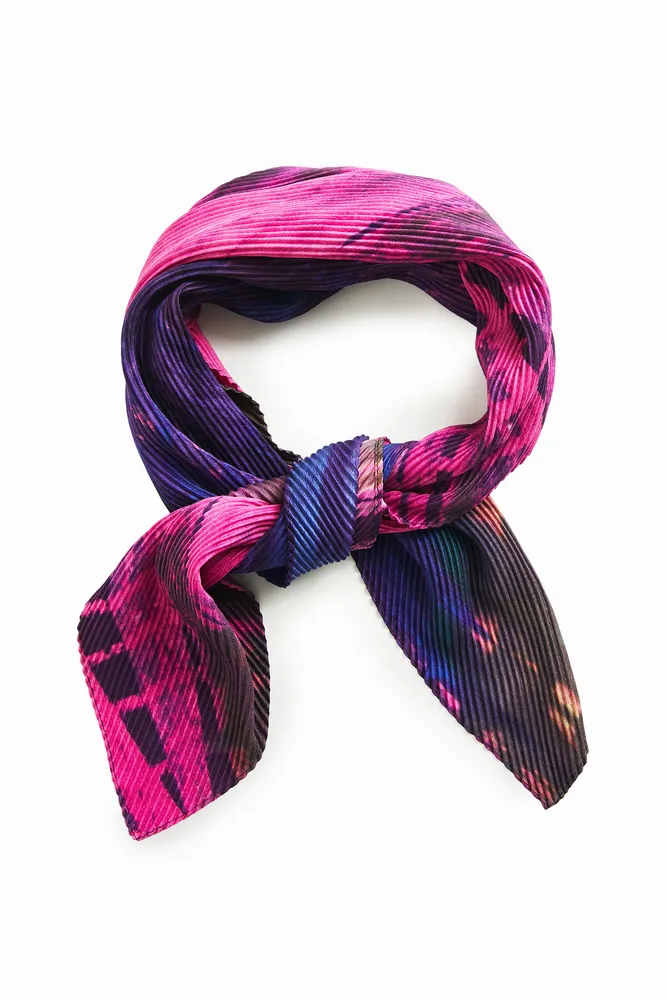 Foulard tie and dye