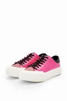 Sneakers plataforma tachuelas