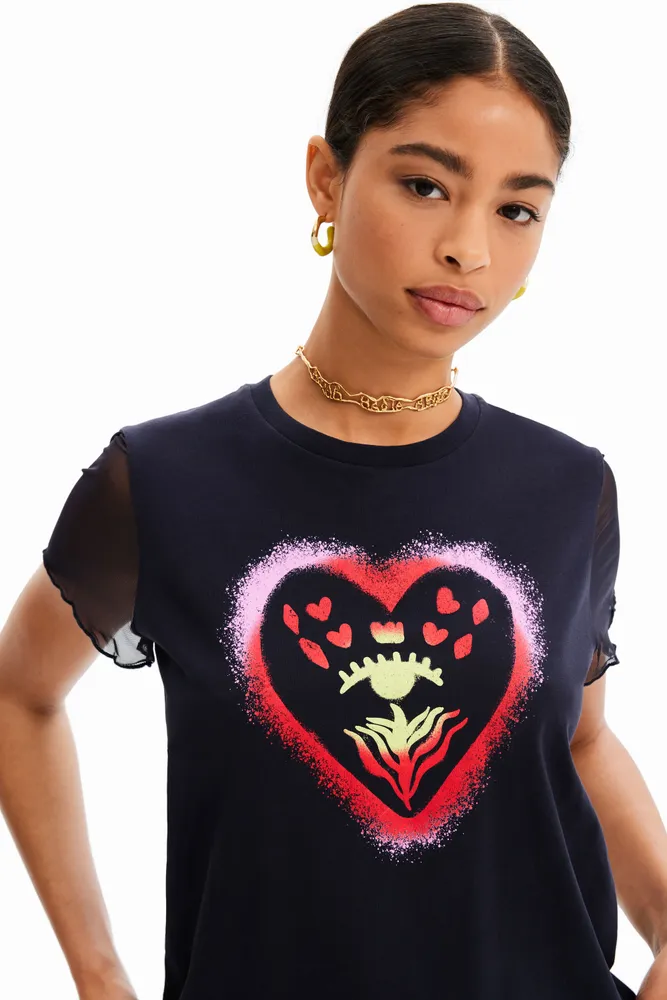 Camiseta corazón arty