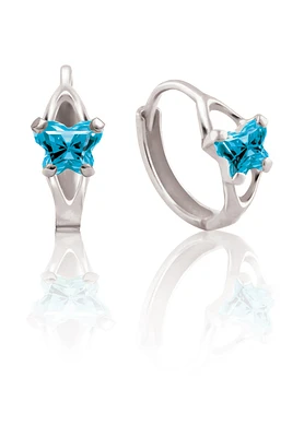 Boucles d'oreilles BFLY de genre Huggies pour bébé en argent sterling serties de zircons cubiques bleus (mois de décembre). Color: argent | Doucet Latendresse