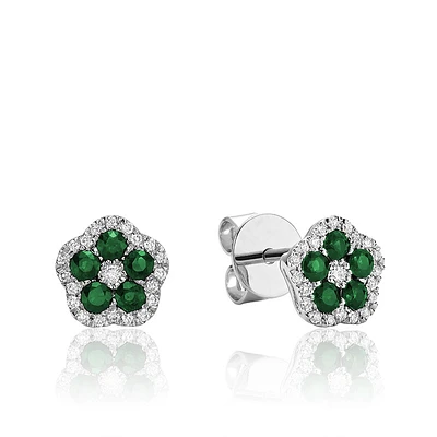 Hollow flower emerald & diamond stud earrings. Color: white | Doucet Latendresse