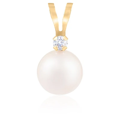 Pearl 6-7mm & Diamond Pendant T.W. 3pts & 14K yellow gold. Color: yellow | Doucet Latendresse