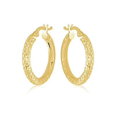 Boucles d'oreilles anneaux avec motif en or jaune 10K. Color: jaune | Doucet Latendresse