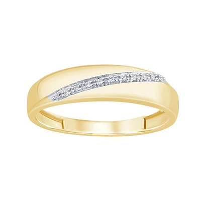 10k inclined sparkling band ring in diamond. Color: yellow | Doucet Latendresse