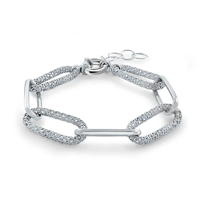 925 Sterling Silver Paperclip Bracelet. Color: white | Doucet Latendresse