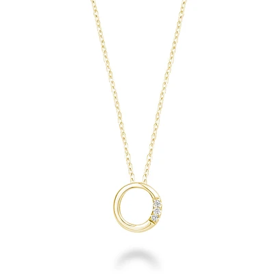 O-shaped pendant in 10K yellow gold with 3PTS diamonds. Color: yellow | Doucet Latendresse