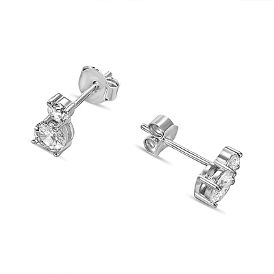 Boucles d'Oreilles Fixes en Argent Sterling à Deux Zircons Cubiques. Color: argent | Doucet Latendresse