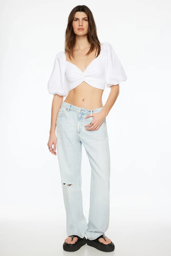 Indie Puff Sleeve Twist Front Crop Top