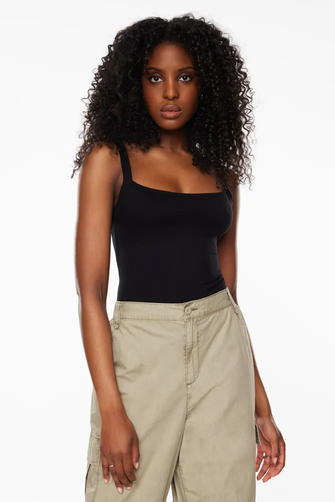 Dynamite Seamless Ribbed Crop Top