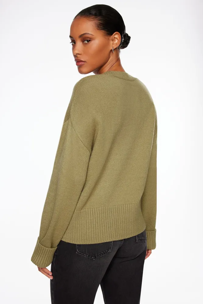 Long Sleeve Crew Neck Sweater