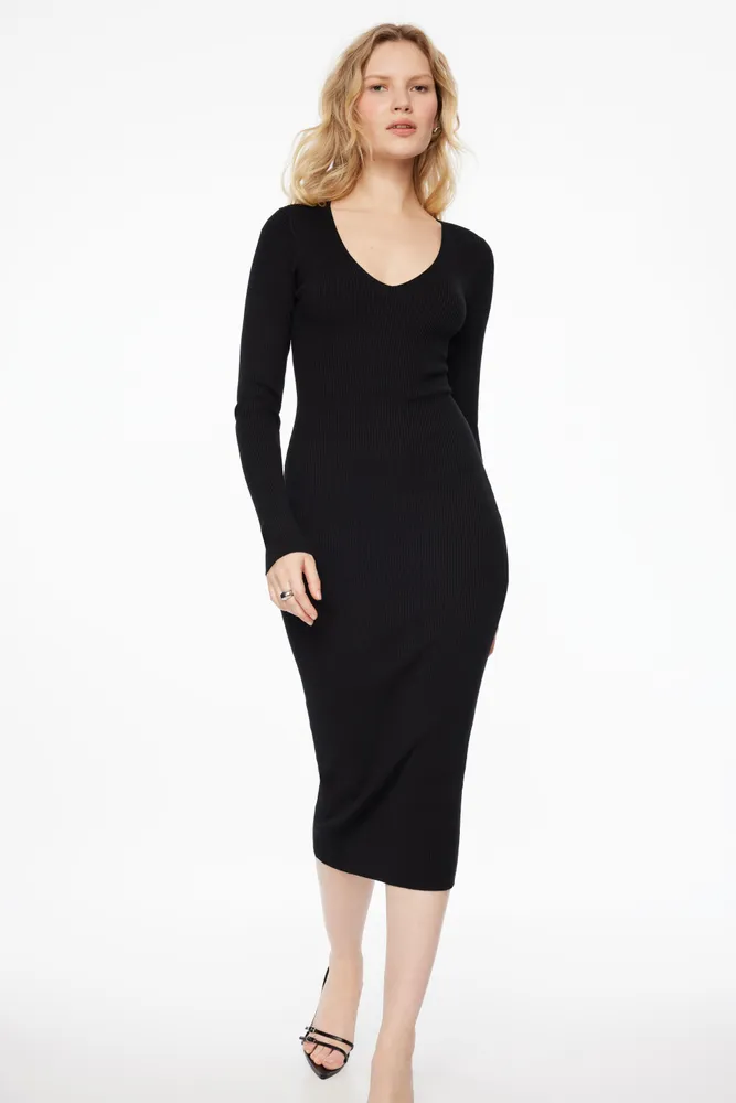 Long Sleeve V-Neckline Sweater Dress