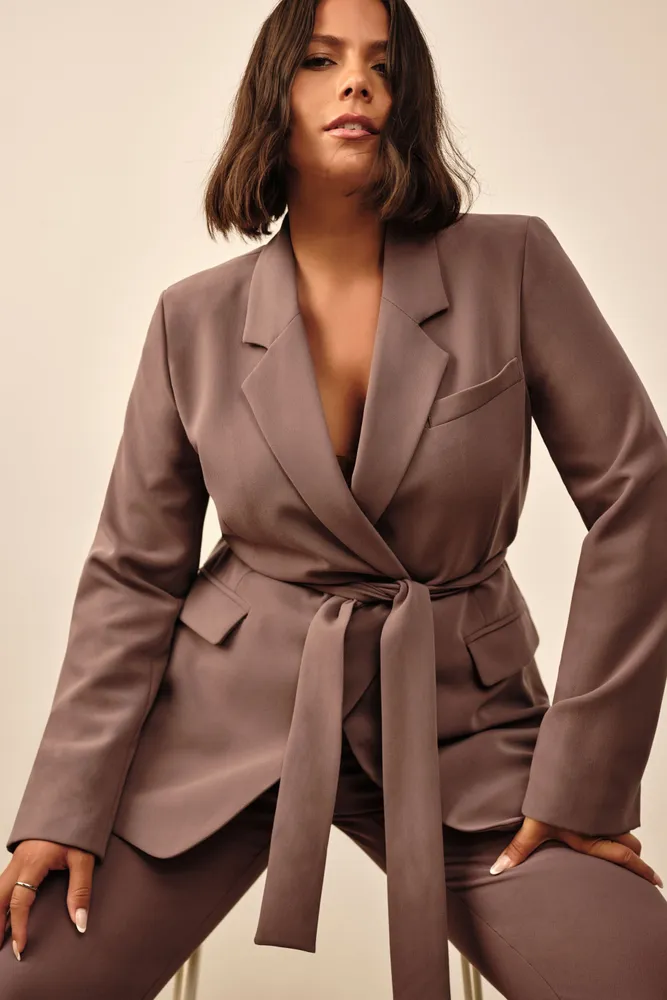 Leia Belted Blazer