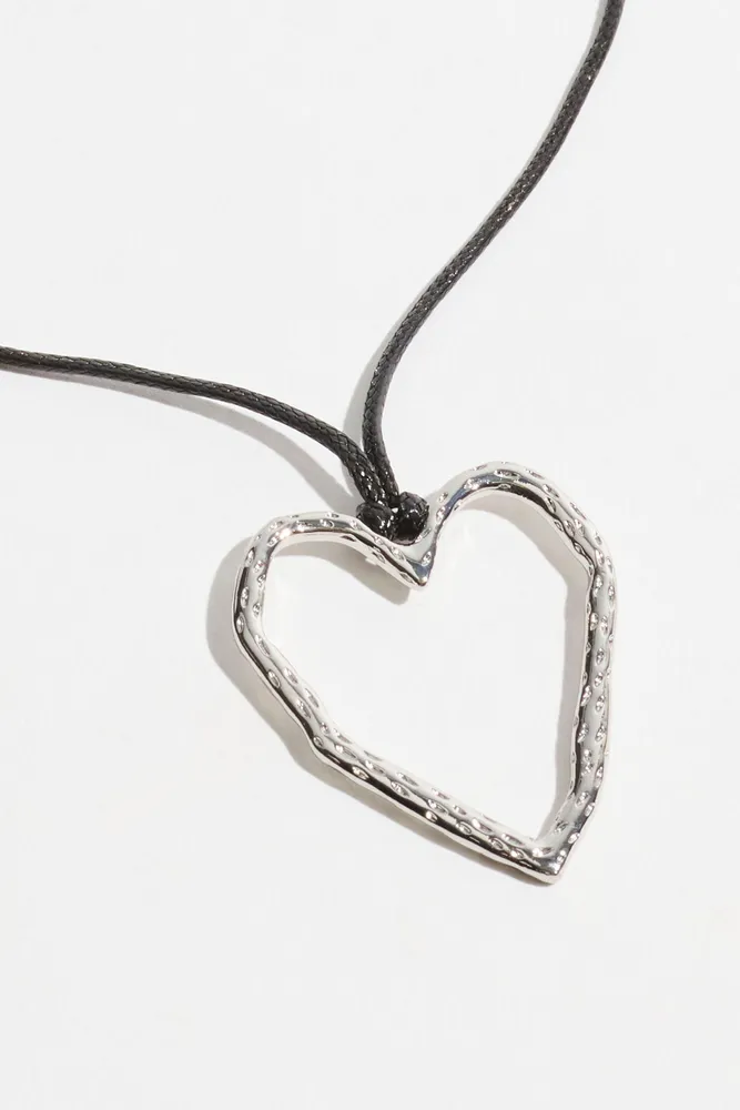 Scrambled Outline Heart Necklace