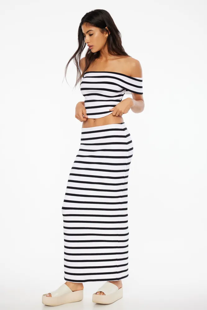 Arya Ribbed Maxi Skirt