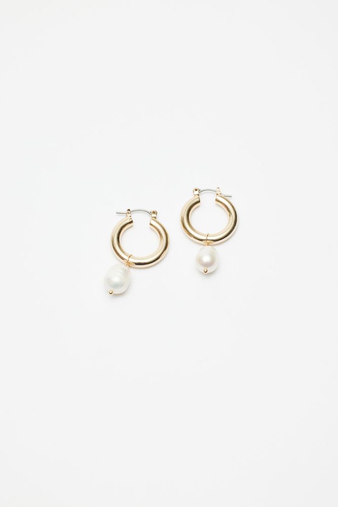 Pearl Drop Earrings