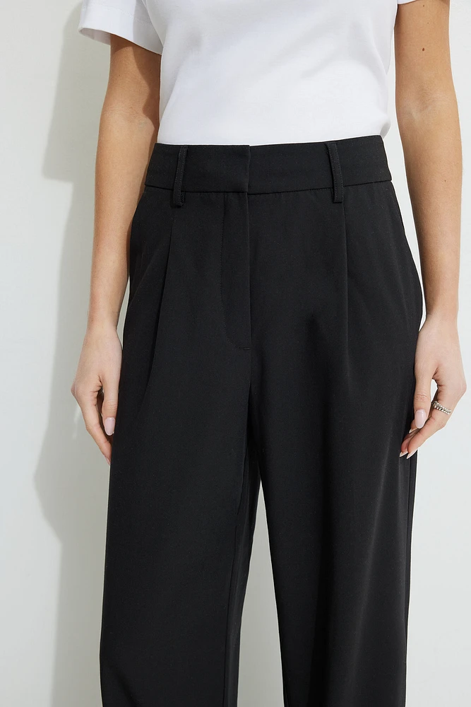 Sofia Pleated Straight Pants