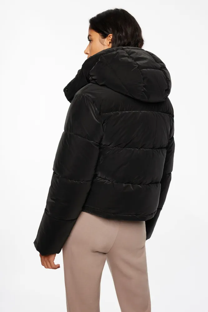 Lustre Puff ™  Short Puffer Jacket