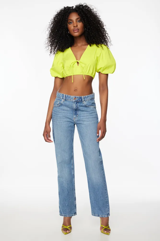 Tie Front Puff Sleeve Top