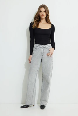 Mika Relaxed Straight Jeans