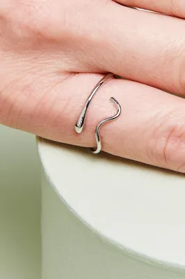 Wavy Silver Snake Ring