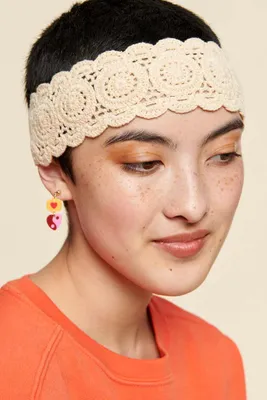 Natural Scalloped Crochet Headband