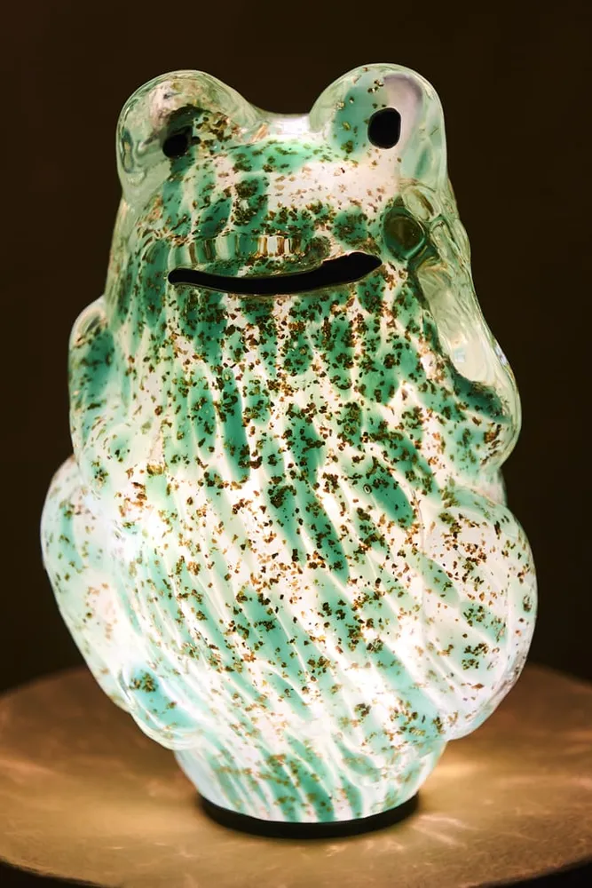 Smiling Frog Glass Light