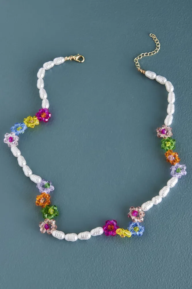 Acrylic Beaded Flower Necklace, Dainty Flower Charm Pendant, Colorful Flower  Choker Necklaces with Multicolor Cubic Chain Necklace for Women Girls -  GetNameNecklace