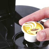 Cafetera con sonidos realistas y goteo real de agua