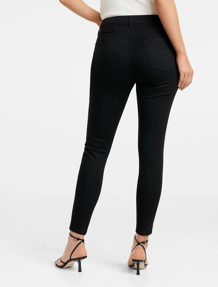 Hailey Mid-Rise Curvy Jeans