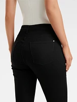 Hailey Mid-Rise Curvy Jeans