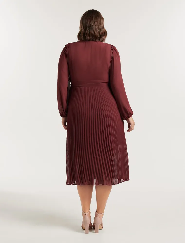 Penelope Curve Pleated Wrap Dress - Women's Fashion | Ever New