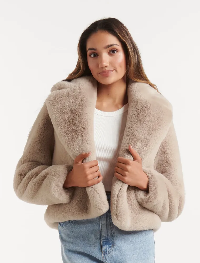Ever New Petite faux fur coat in champagne