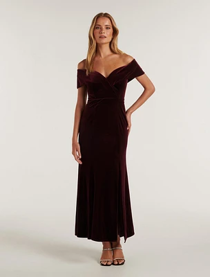 Renesmee Off-Shoulder Velvet Gown