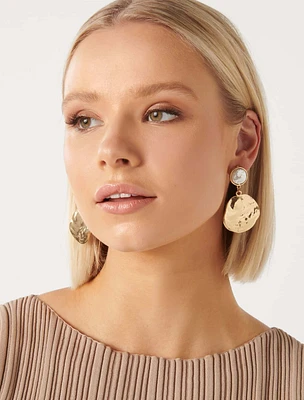 Signature Alegra Textured Pearl Disc Earring - Women's Fashion | Ever New