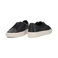 Sneaker urbano en piel color negro Quirelli estilo 300101