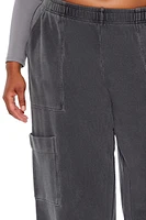 Plus Mid-Rise Cargo Sweatpants