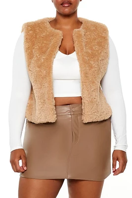 Plus Faux Shearling Cropped Vest