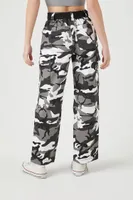 Women's Camo Print Cargo Pants in Black Medium