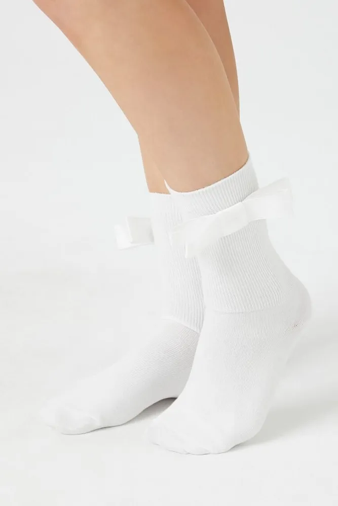 Ribbed Bow Crew Socks in White