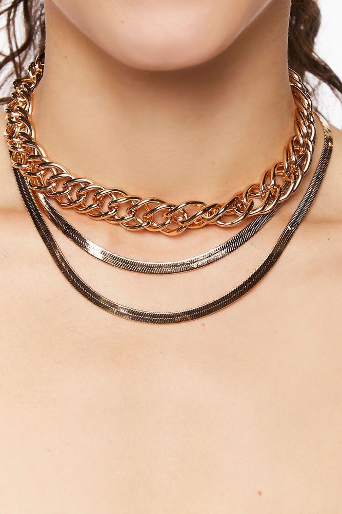 Forever 21 Women's Curb Chain Clasp Necklace in Silver | F21