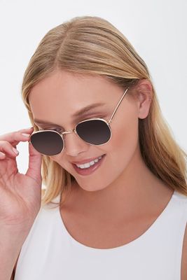 Round Tinted Sunglasses in Gold/Black