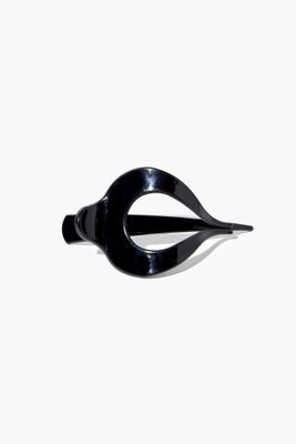 Cutout Claw Hair Clip in Black