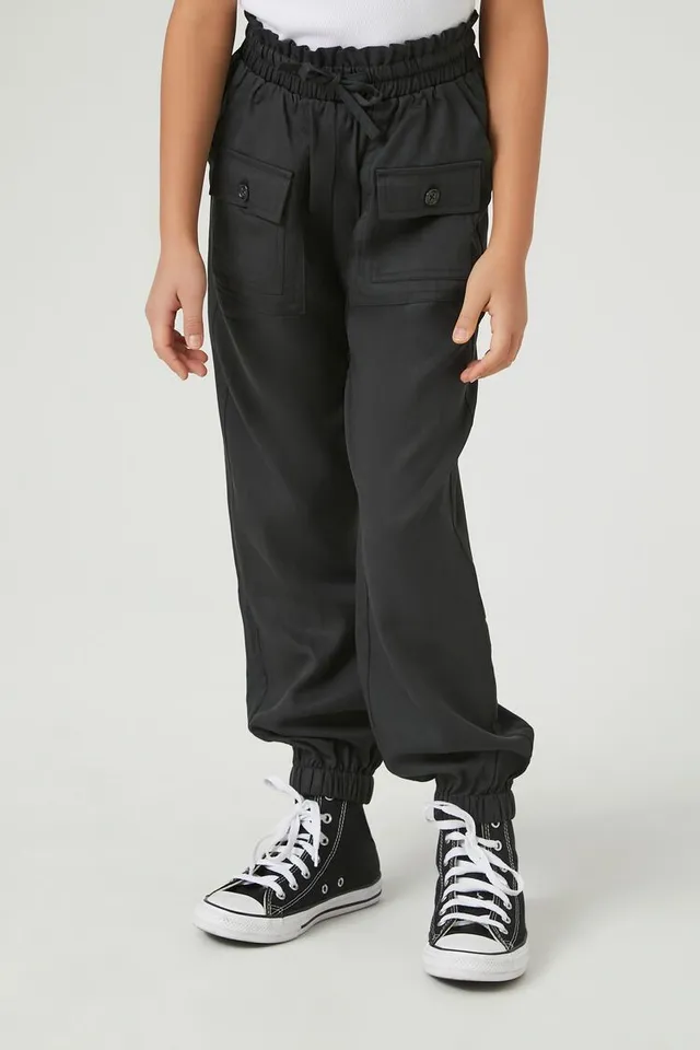 Forever 21 Girls Twill Paperbag Joggers (Kids) in Black, 11/12