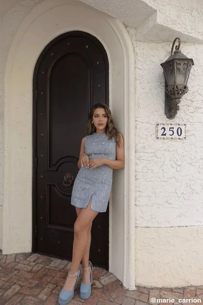 Women's Tweed Sleeveless Mini Dress in Light Blue Medium