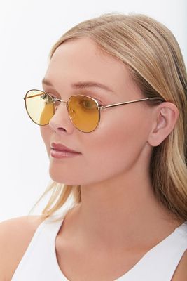 Round Tinted Sunglasses in Gold/Yellow
