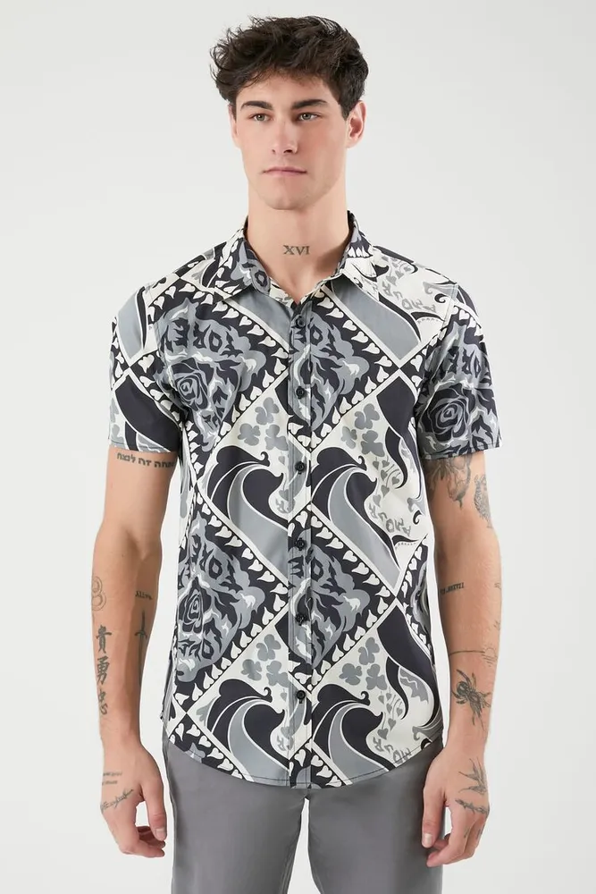 Men Ornate Print Curved-Hem Shirt in Grey Small