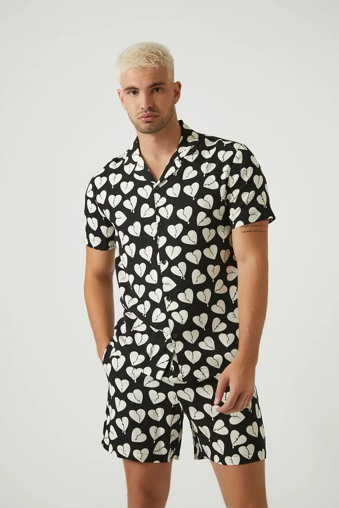 Men Broken Heart Print Drawstring Shorts in Black/White, XXL